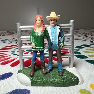 The Pioneer Woman Ropin' Ree and Ladd Special Holiday Edition Figures